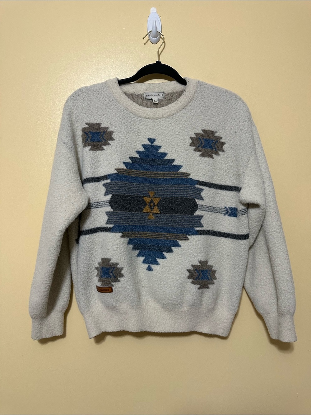 Simply Southern Tribe Aztec Soft Fuzzy Sweater Women L White/Blue - Picture 2 of 7